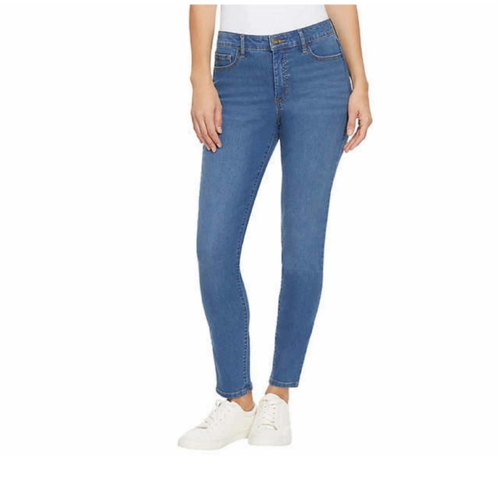 NWT Jessica Simpson Women’s High Rise Skinny Jeans Light  Blue Size 20